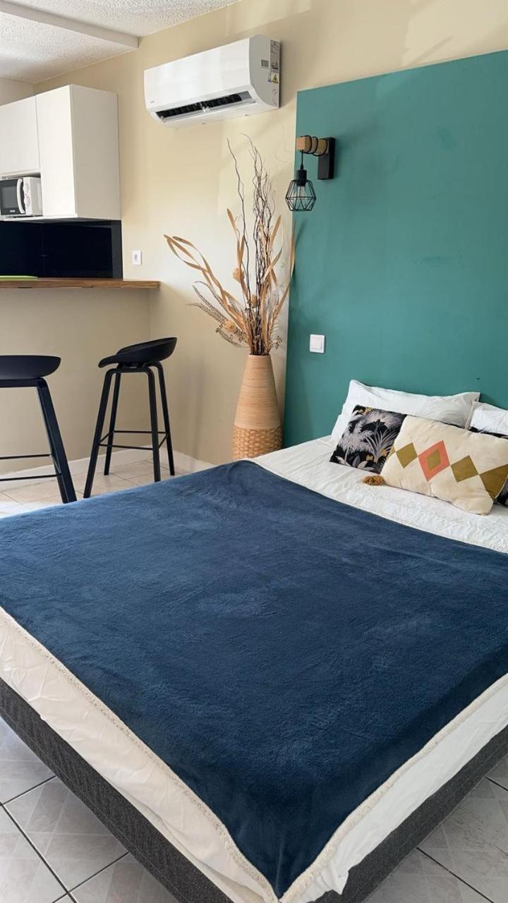 Lilibellule - Apt 107 เลส์ทรัวส์-ซีเลต์ ภายนอก รูปภาพ