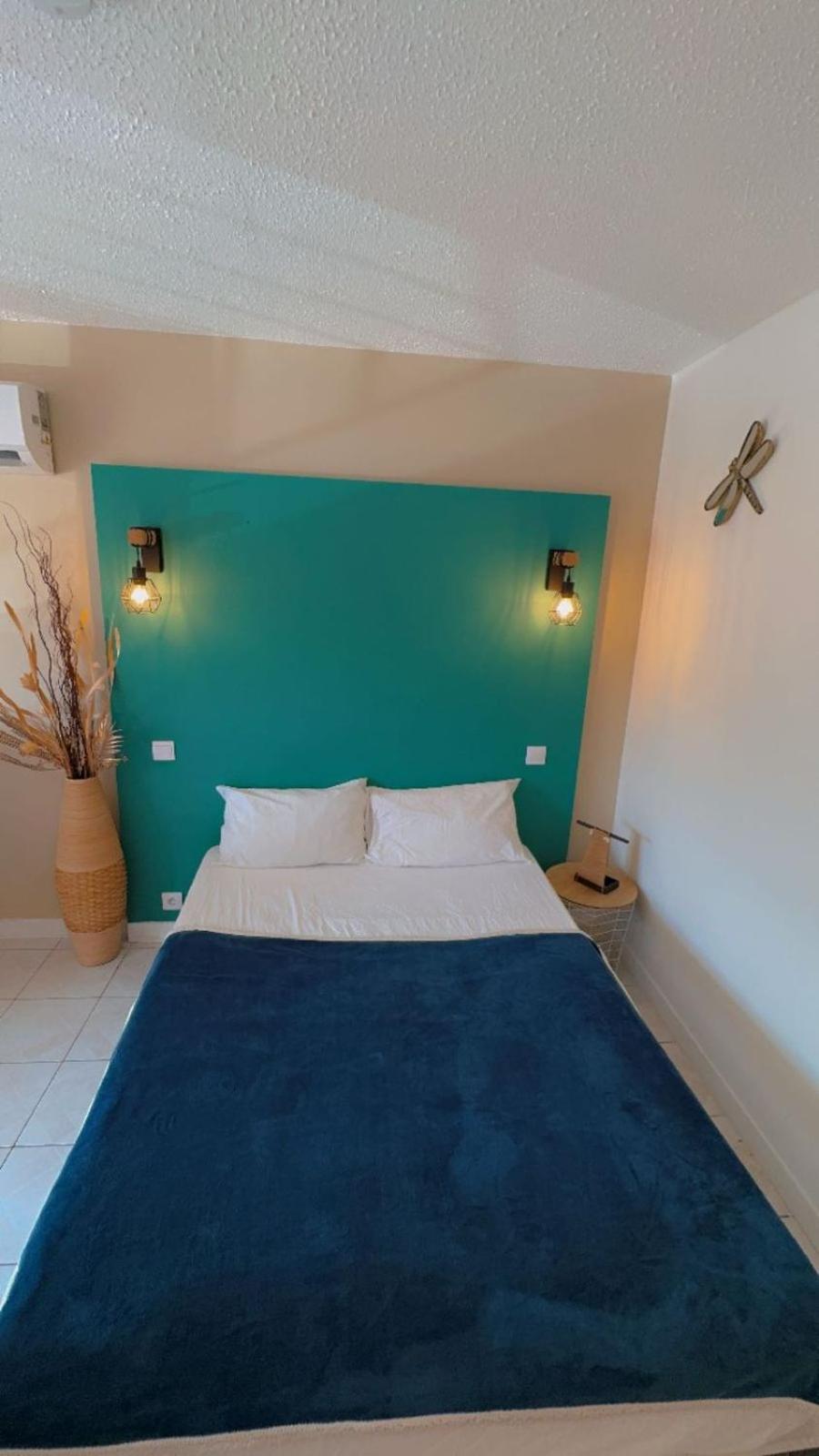 Lilibellule - Apt 107 เลส์ทรัวส์-ซีเลต์ ภายนอก รูปภาพ