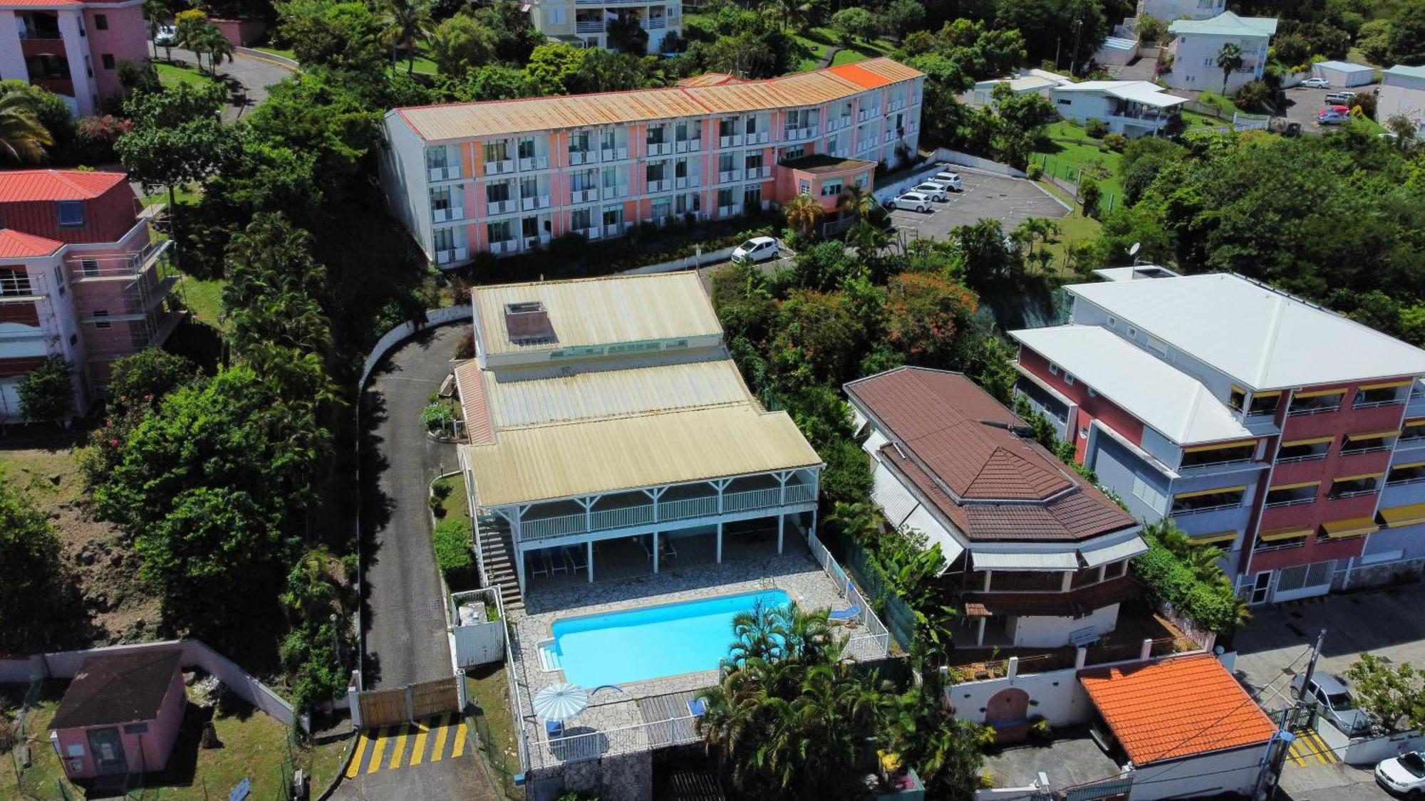 Lilibellule - Apt 107 เลส์ทรัวส์-ซีเลต์ ภายนอก รูปภาพ